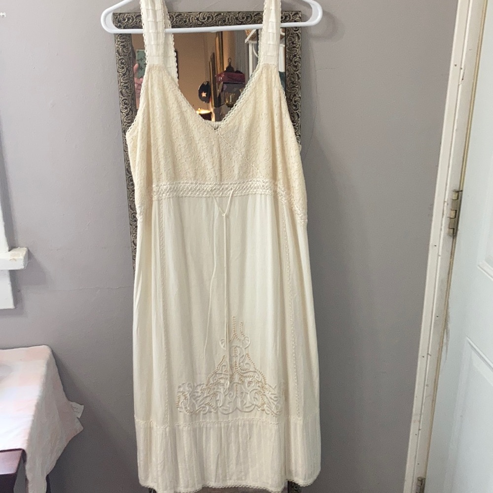 Ivory rayon dress with lace bodice